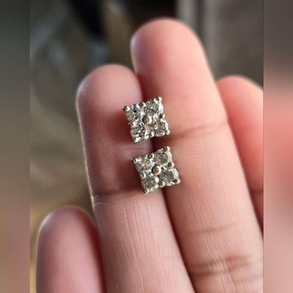 14k White Gold Earrings